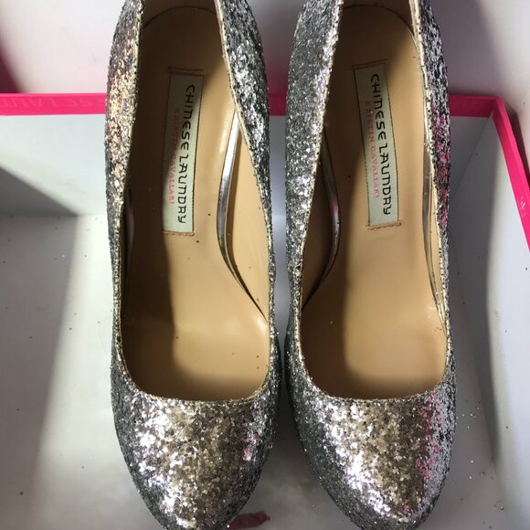 Chinese Laundry Kristin Cavallari 'Liberta' Silver Platform Stilletos size 7.5 - Picture 4 of 10